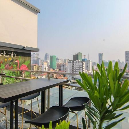 Helen Fin Inn & Apartment Phnom Penh Exterior foto